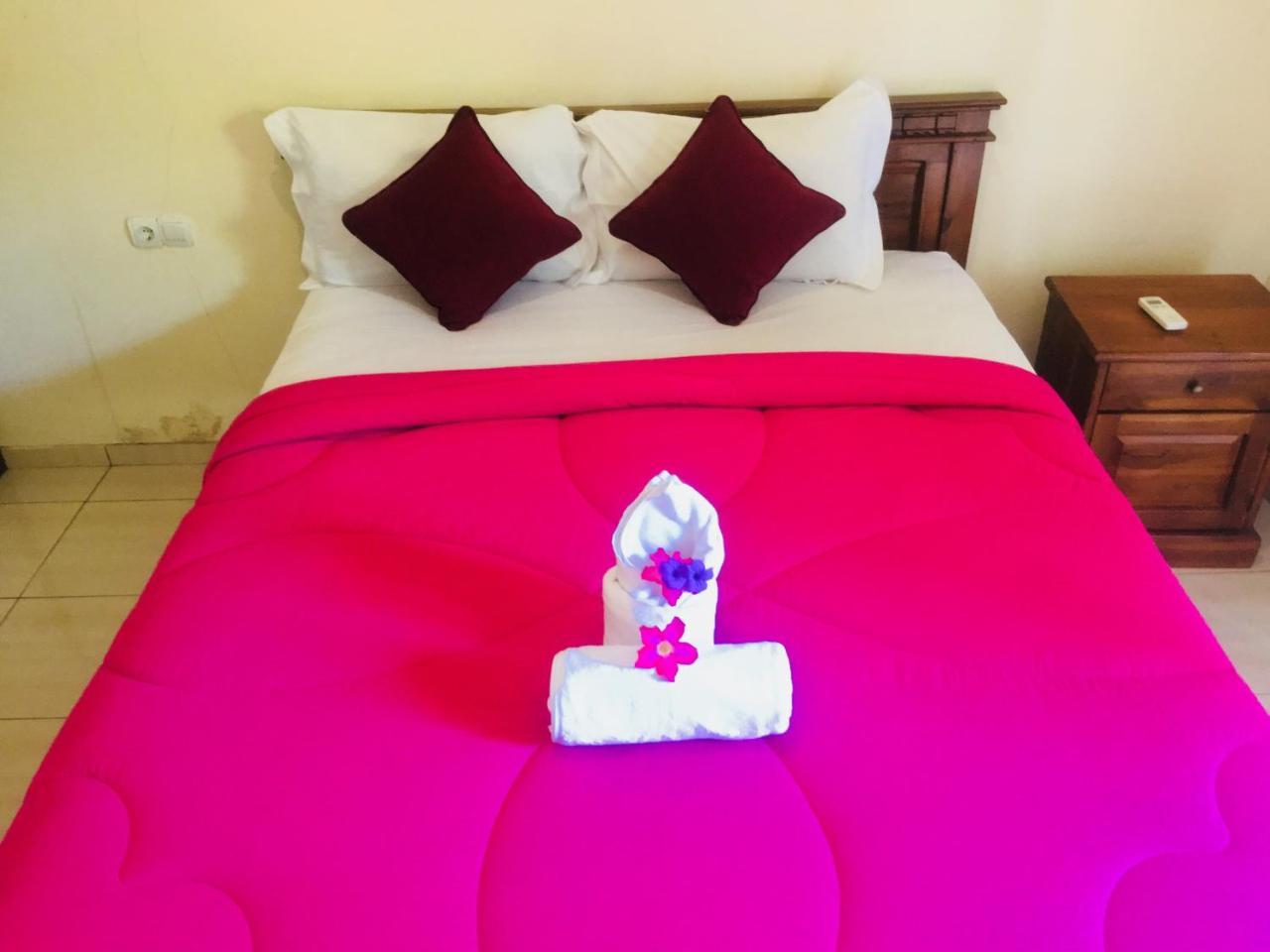 Yudhist Guest House Lembongan Esterno foto