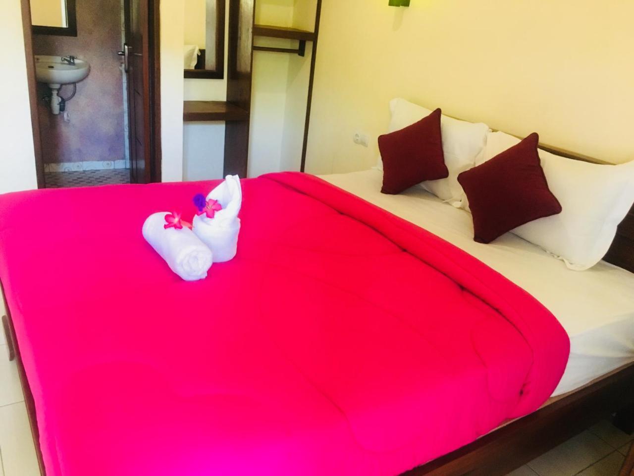 Yudhist Guest House Lembongan Esterno foto